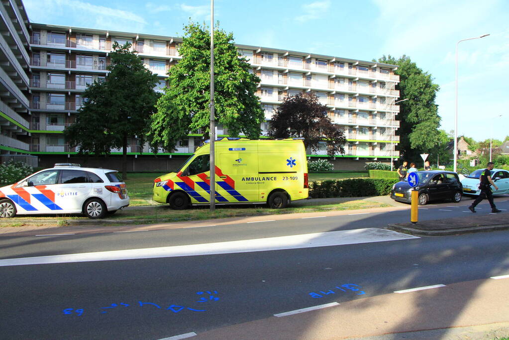 Fietser gewond geraakt bij aanrijding op rotonde