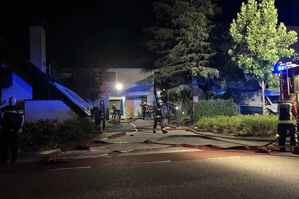 Flinke rookontwikkeling bij grote brand