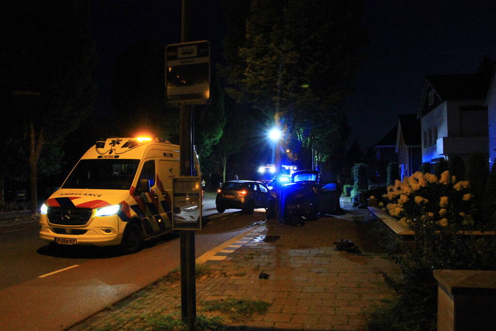 Schade bij flinke botsing