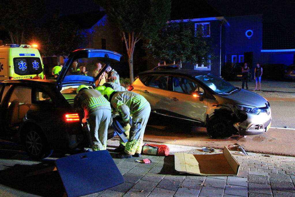 Schade bij flinke botsing