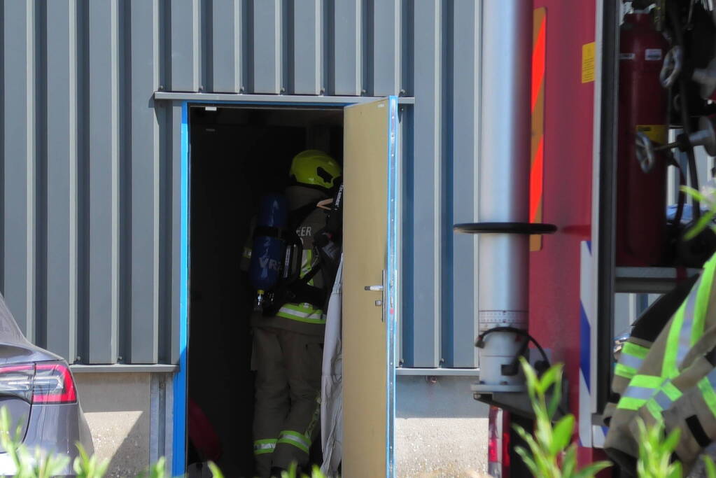 Kortsluiting zorgt voor brand in loods