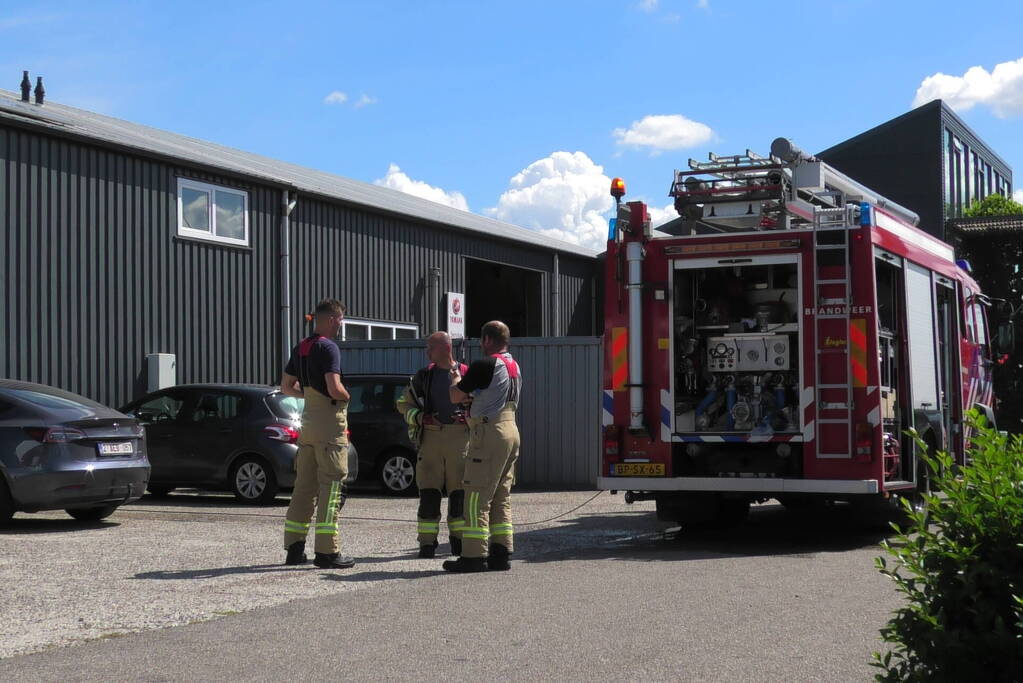 Kortsluiting zorgt voor brand in loods