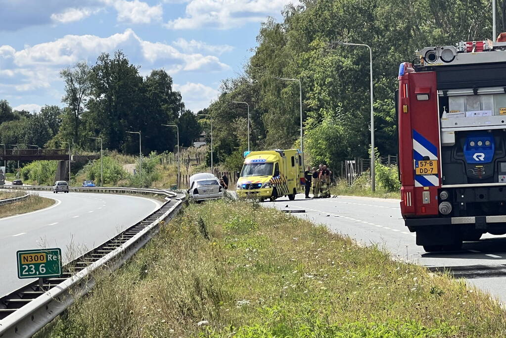 Meerder personenwagens berokken bij botsing