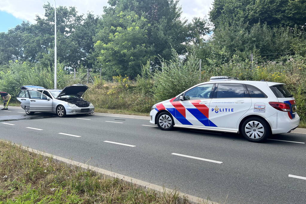 Meerder personenwagens berokken bij botsing