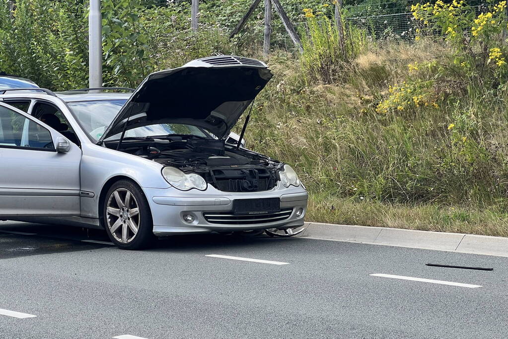 Meerder personenwagens berokken bij botsing
