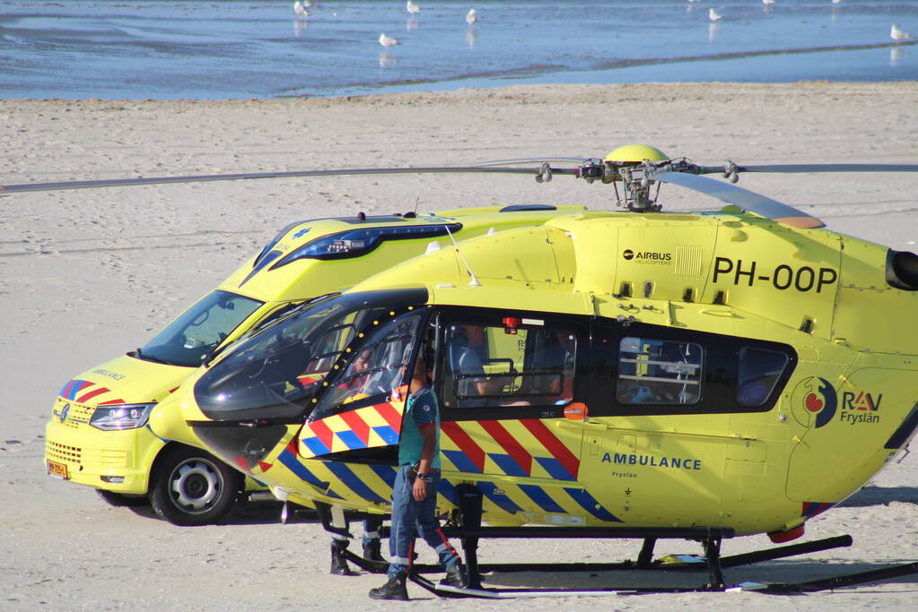 Hulpdiensten massaal ingezet voor drenkeling in Noordzee