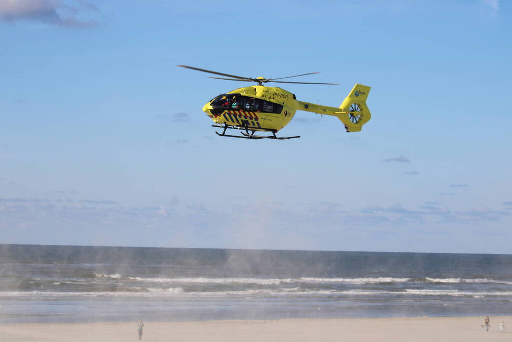 Hulpdiensten massaal ingezet voor drenkeling in Noordzee