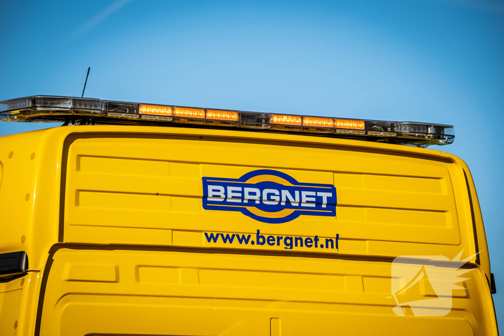 Botsing tussen twee bestelbussen