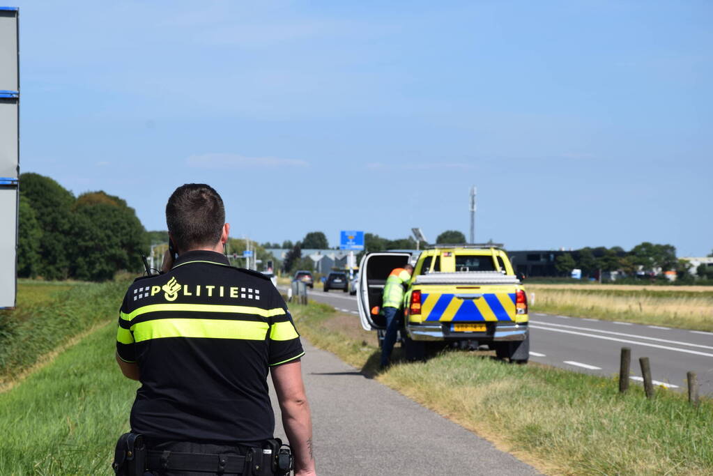 Automobilist vlucht na botsing met fietser