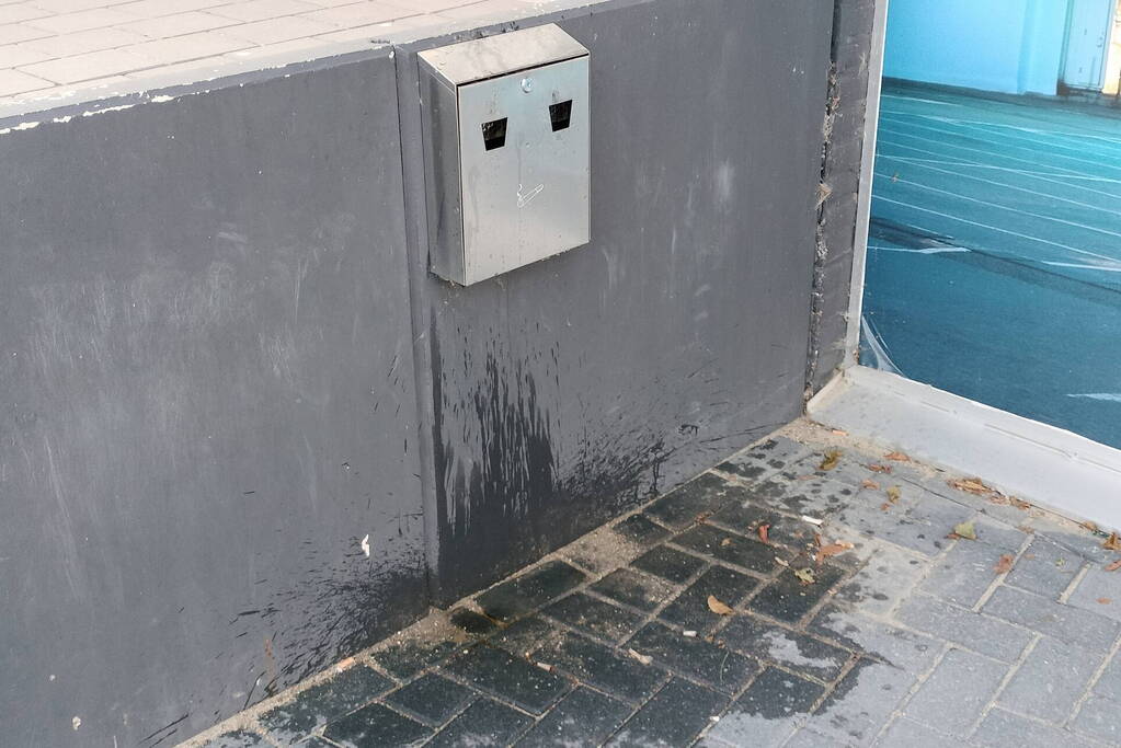 Smeulbrand in asbak snel geblust