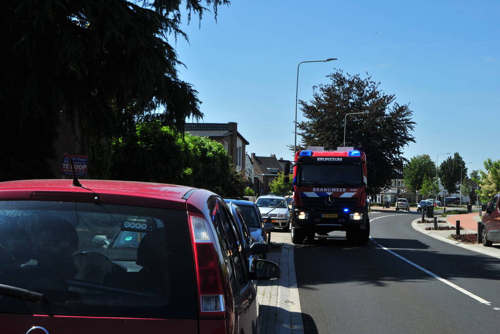 Onkruid wegbranden, loopt uit de hand