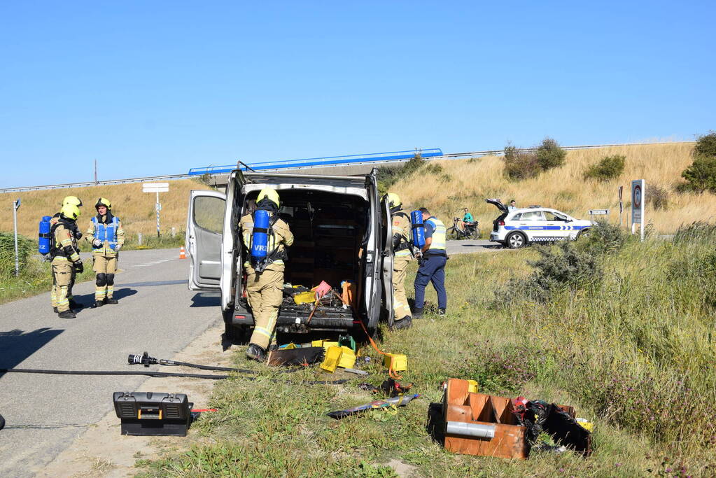Brand in laadruimte van bestelbus
