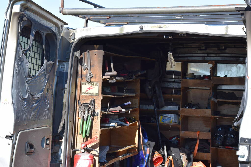 Brand in laadruimte van bestelbus