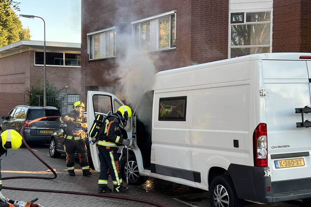 Kortsluiting veroorzaakt brand in camper