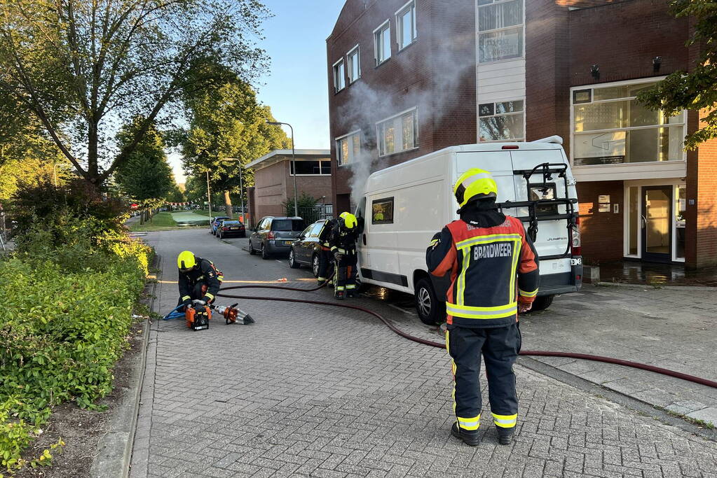 Kortsluiting veroorzaakt brand in camper