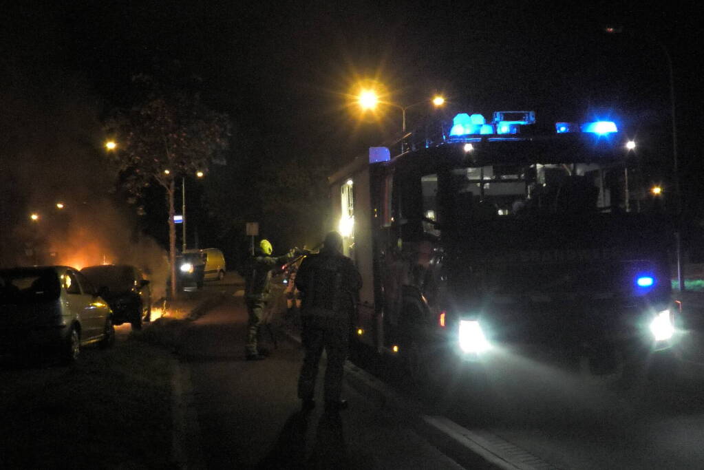 Auto zwaar beschadigd vanwege brand