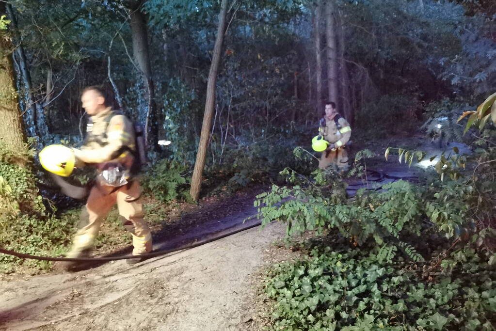 Brand in bosgebied snel geblust