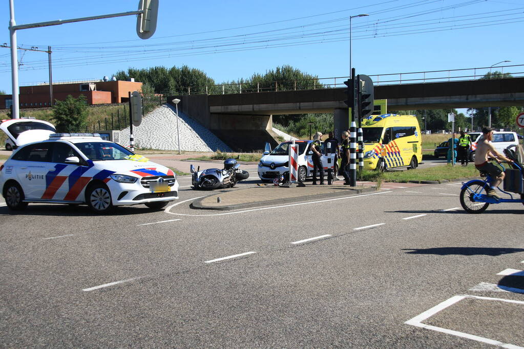 Ongeval tussen personenauto en motorfiets