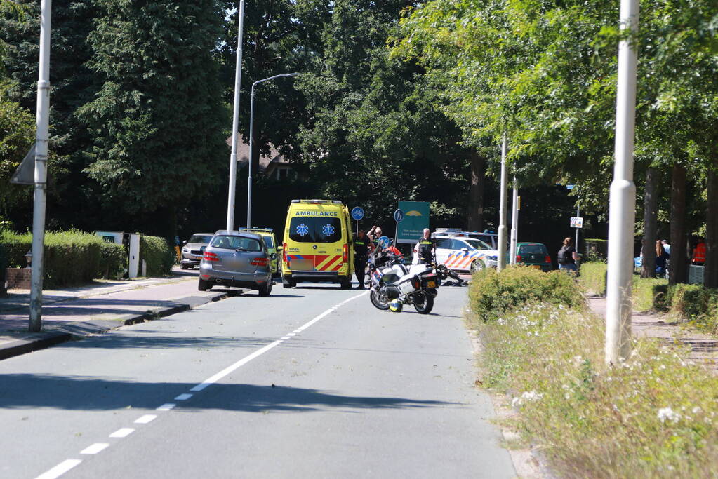 Motorrijder zwaargewond bij verkeersongeval