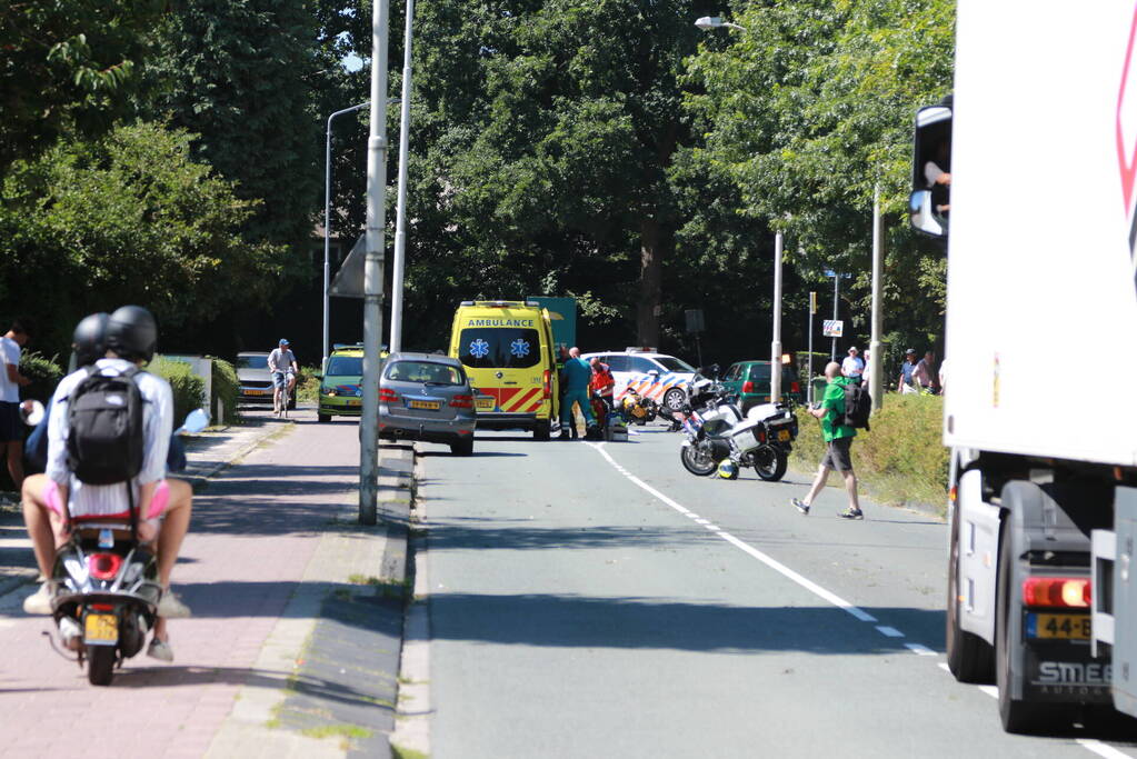 Motorrijder zwaargewond bij verkeersongeval