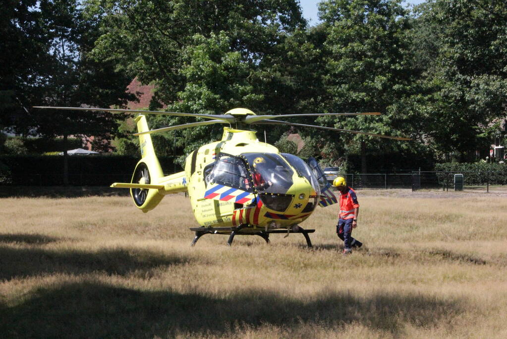 Motorrijder zwaargewond bij verkeersongeval