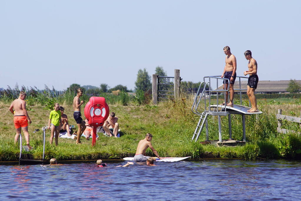 Illegale duikplank is terug van weggeweest