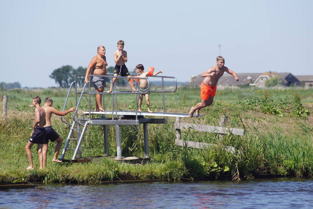 Illegale duikplank is terug van weggeweest