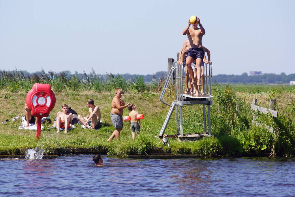 Illegale duikplank is terug van weggeweest