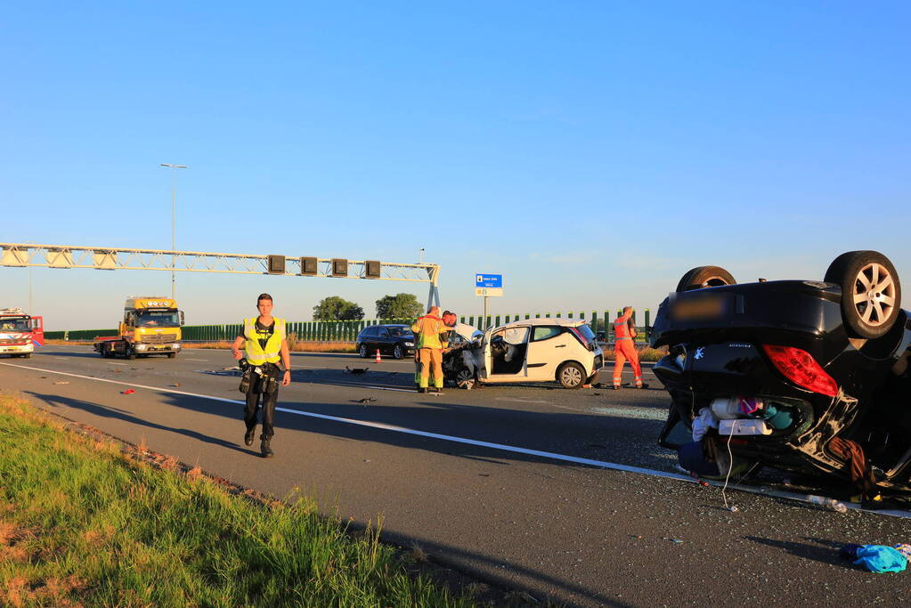 Kinderen betrokken bij ernstig ongeval op snelweg