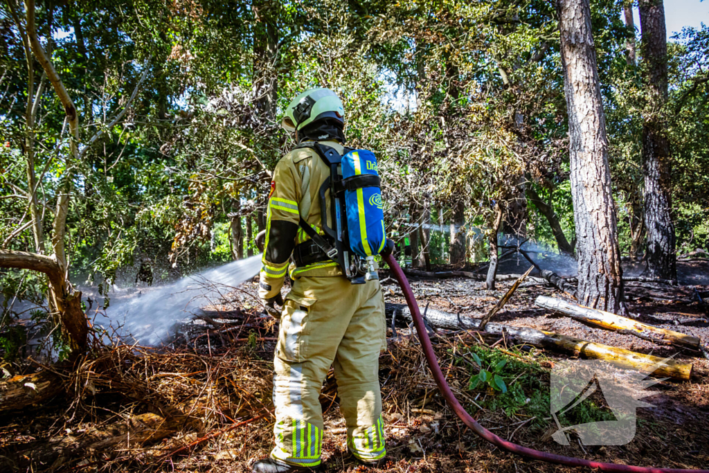 Voorbijganger ontdekt bermbrand