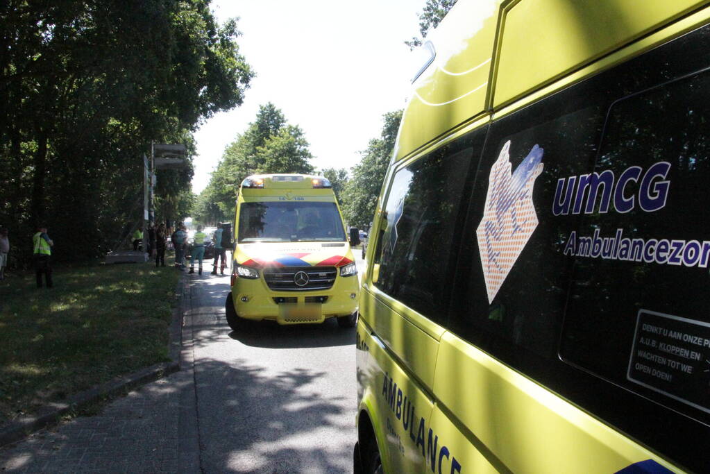 Twee auto's botsen bij afrit A27