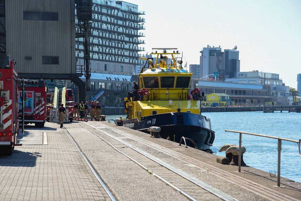 Grote brand in bedrijfspand