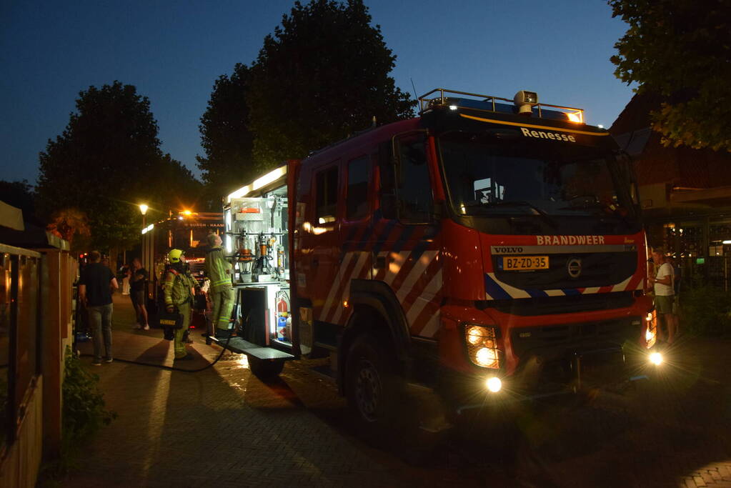 Cafe ontruimd vanwege brand in spouwmuur