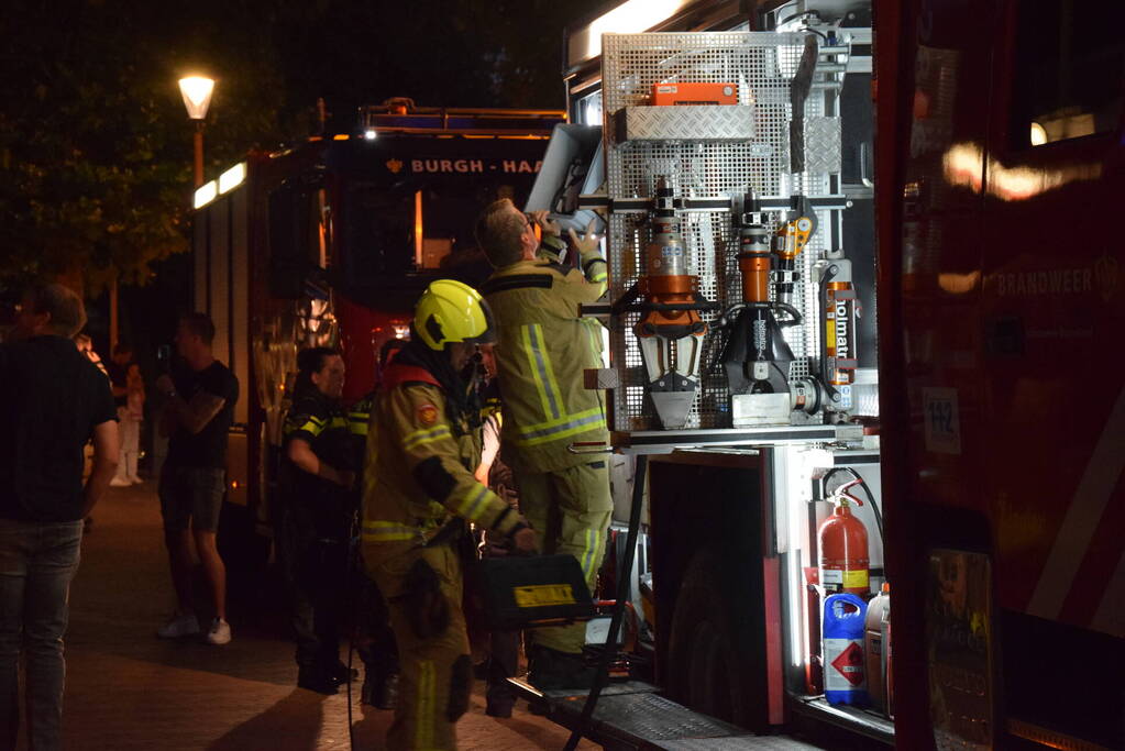 Cafe ontruimd vanwege brand in spouwmuur