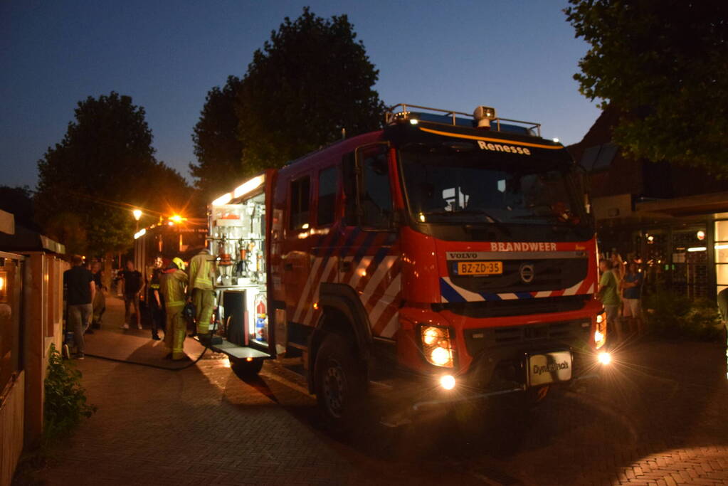 Cafe ontruimd vanwege brand in spouwmuur