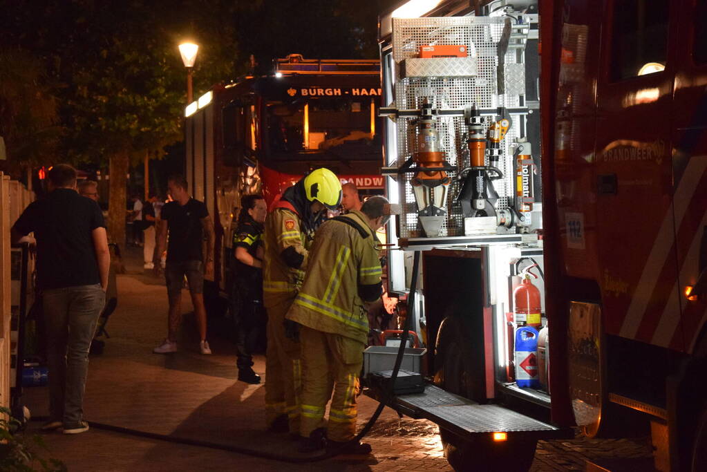 Cafe ontruimd vanwege brand in spouwmuur