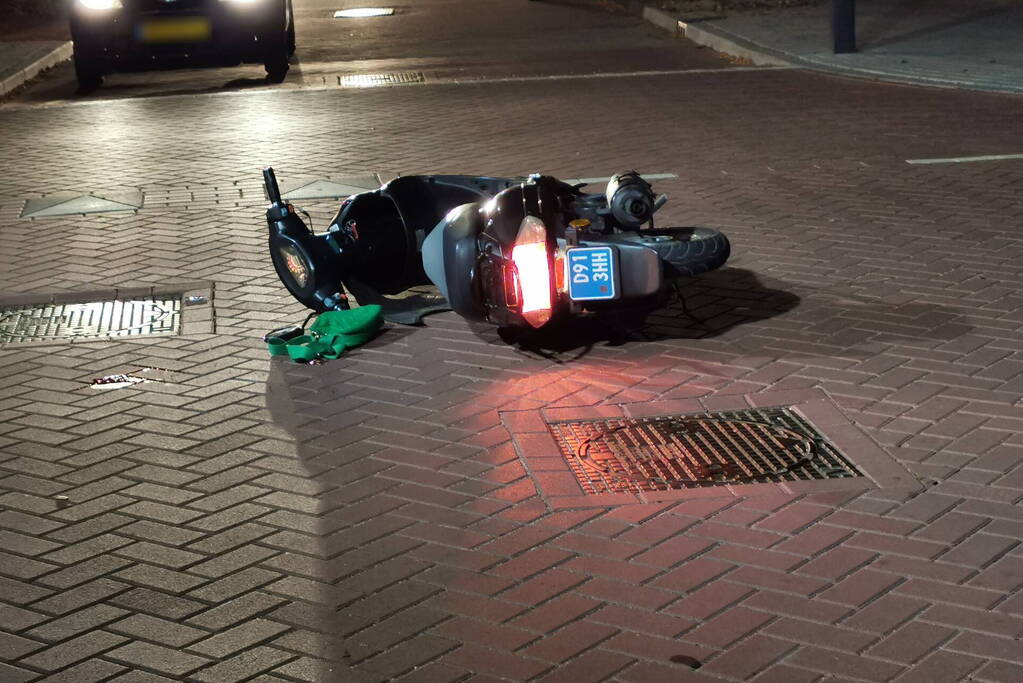 Gewonde na botsing tussen scooters