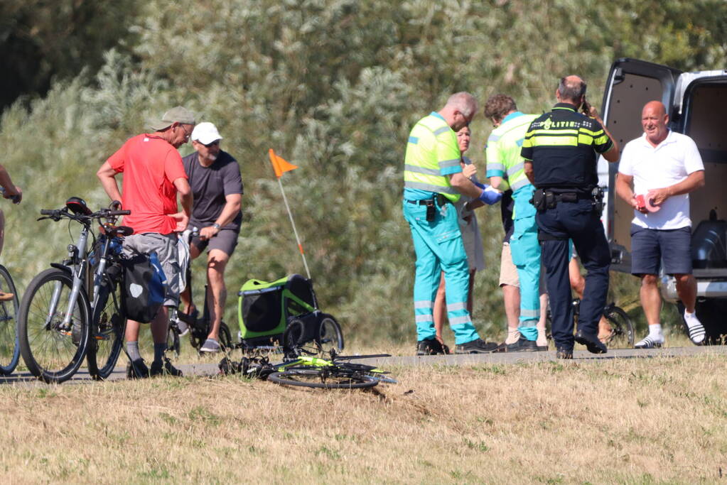 Wielrenner gewond bij aanrijding met scooter