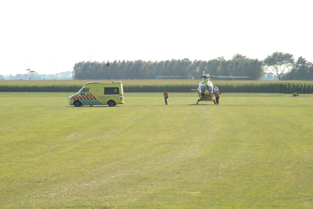 Persoon overleden na belanden in sloot bij ongeval
