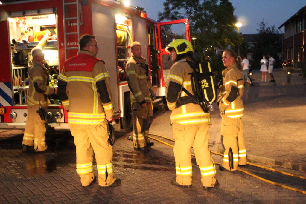 Bermbrand geblust door buurtbewoners