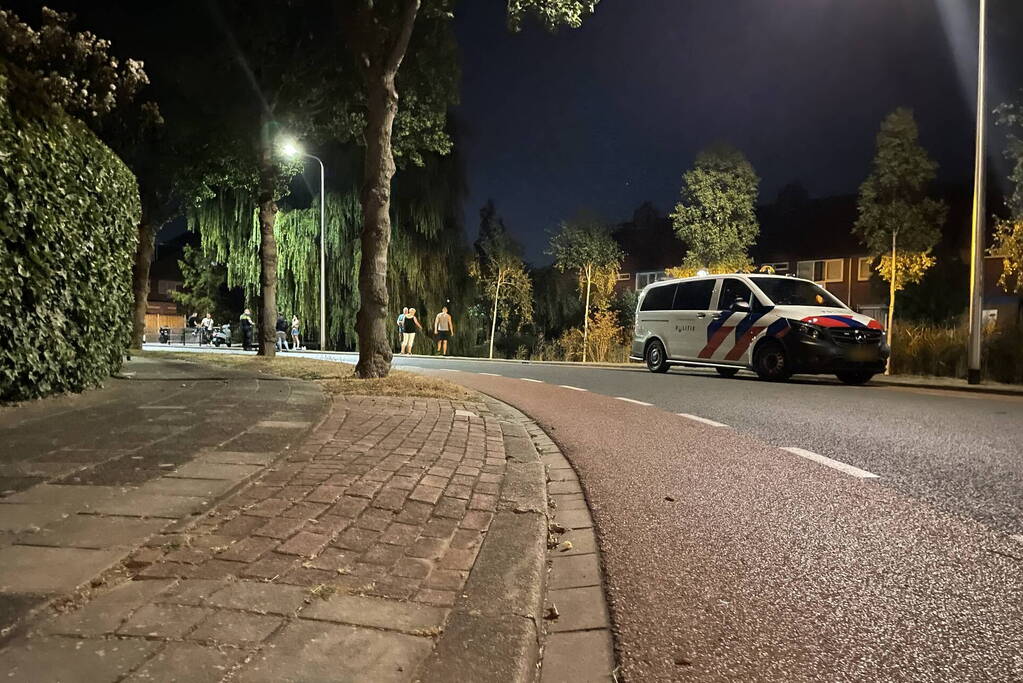 Twee scooterrijders gewond bij verkeersongeval