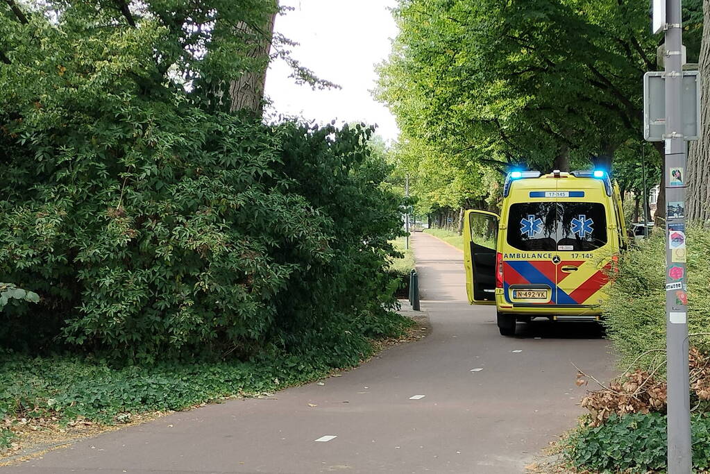 Politie doet onderzoek naar schietpartij in Vroesenpark