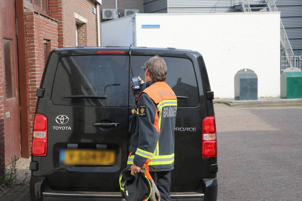 Onderzoek bij bestelbus met mogelijk gestolen brandstof
