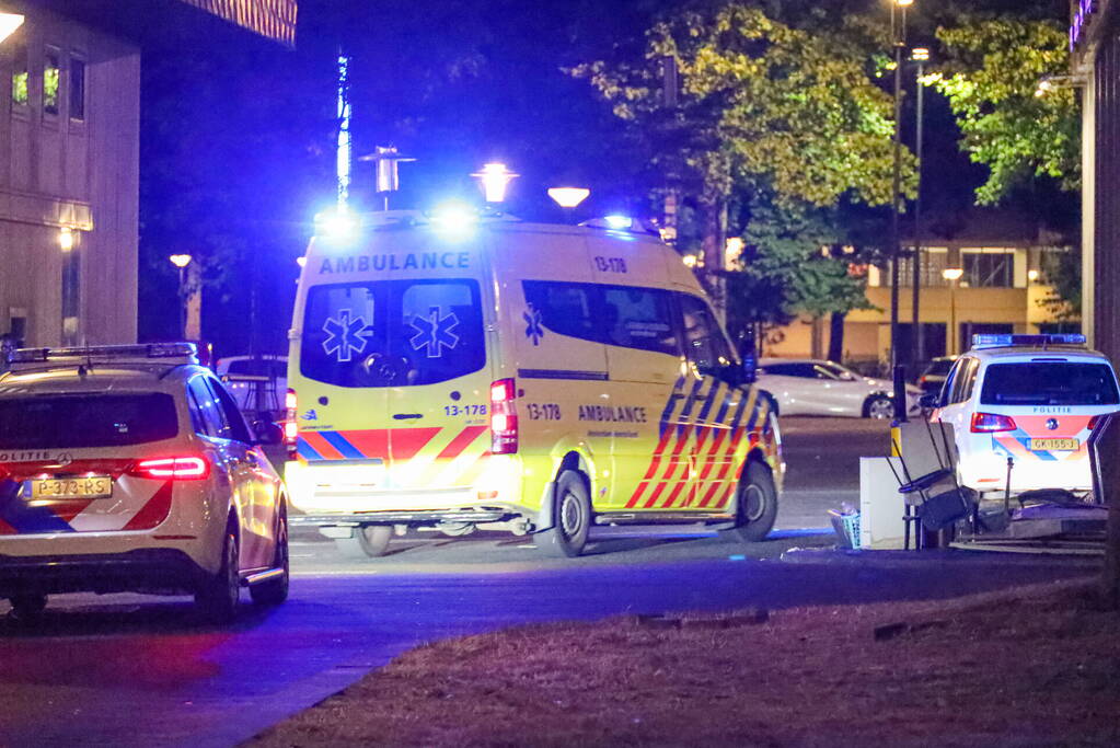 Woning in Bijlmer onder vuur genomen na vechtpartij