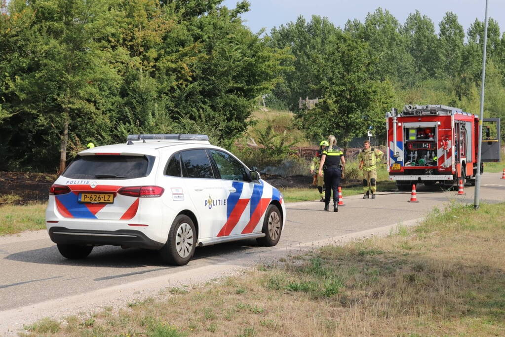 Stuk berm verwoest vanwege brand