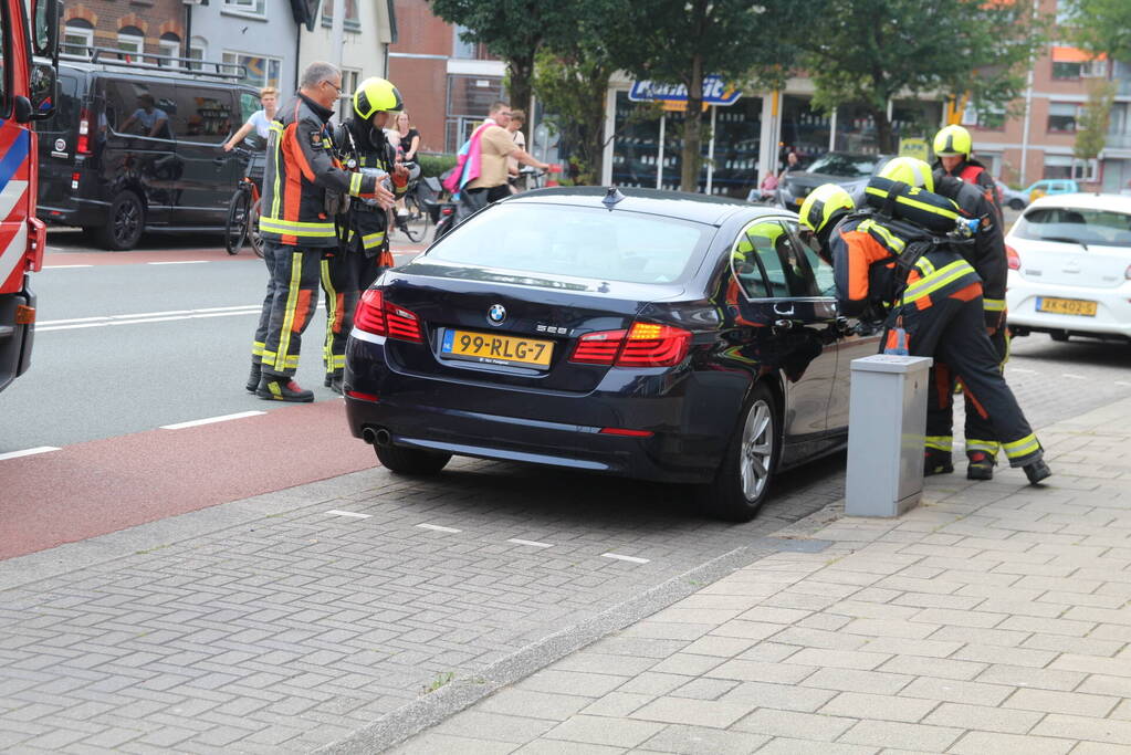 Brand in auto blijkt lek in koelvloeistoftank