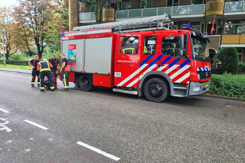 Brand in keuken van flatwoning