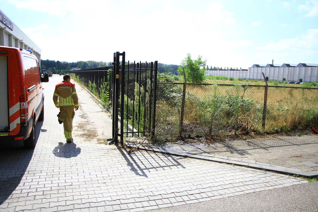 Beginnende bermbrand snel onder controle