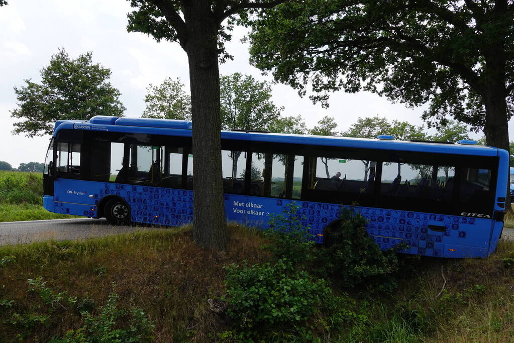 Buschauffeur van Arriva maakt inschattingsfout