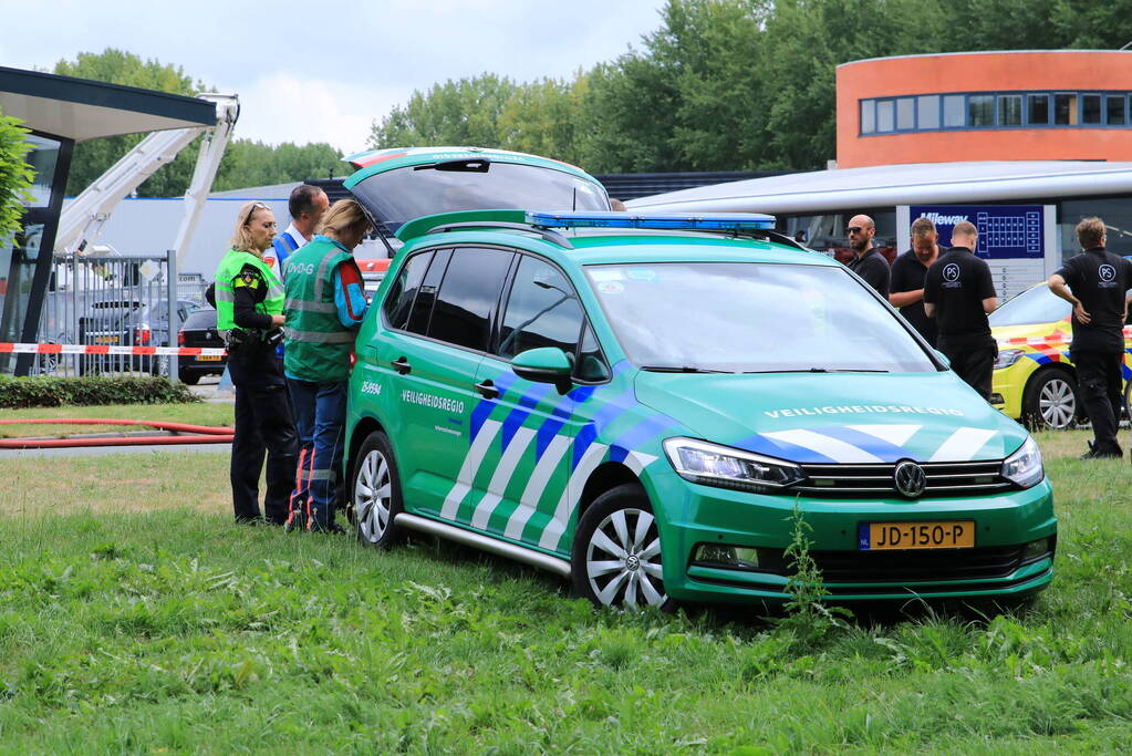 Zeer grote brand in bedrijfsverzamelgebouw